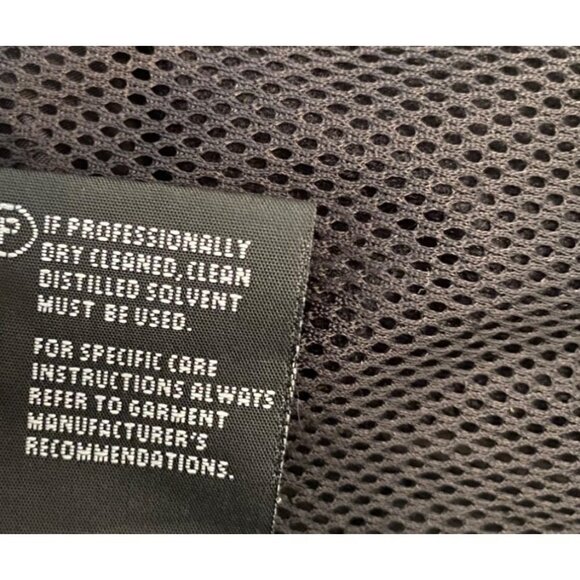 Cabelas Red Gore-Tex Waterproof  Jacket Multiple Pockets Zip Closure Small - Picture 6 of 15